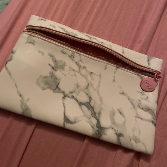 Marble makeup bag - Picture 1 of 1